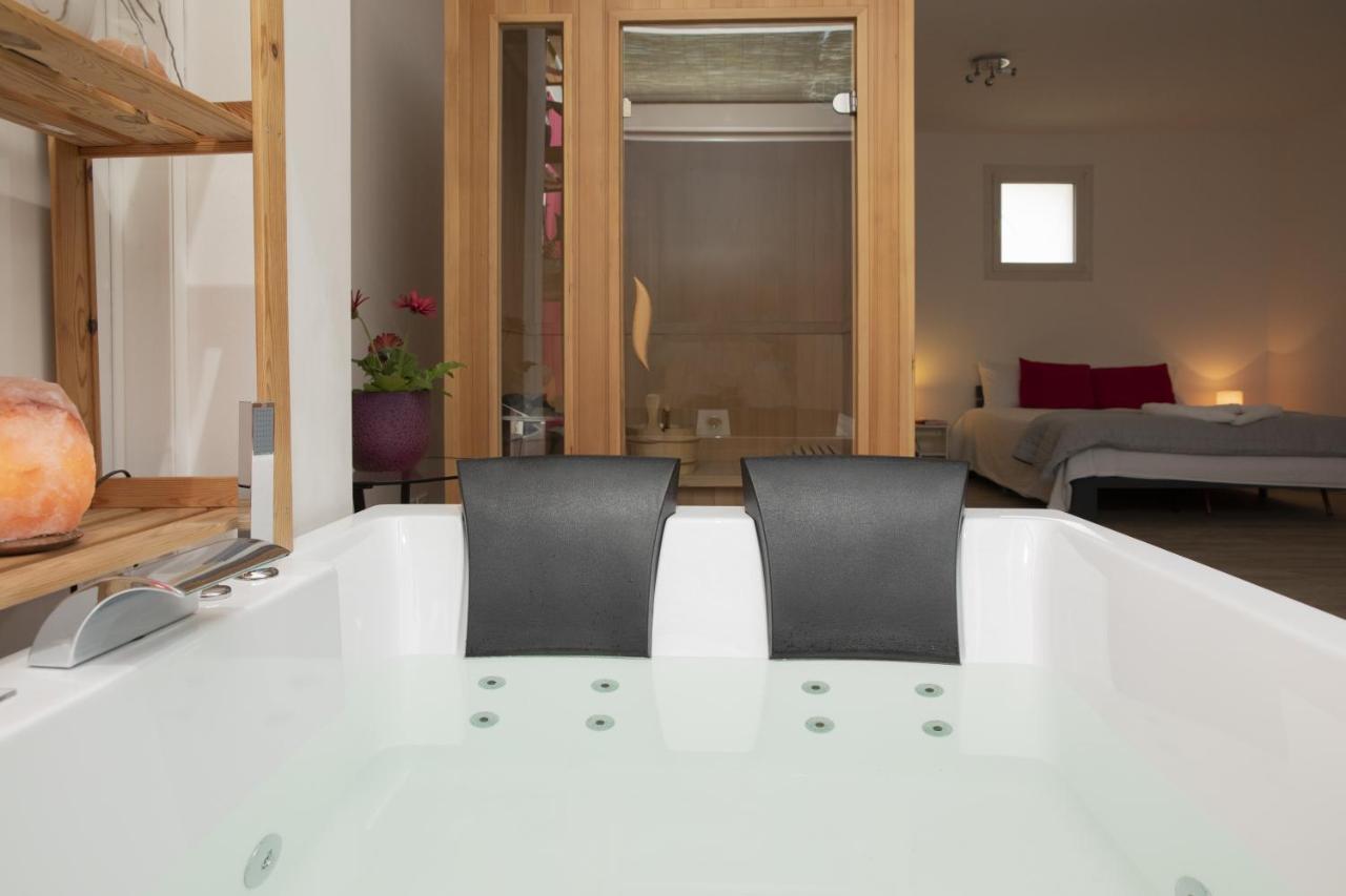 Ragaraja Private Suite & Spa بوردينوني المظهر الخارجي الصورة