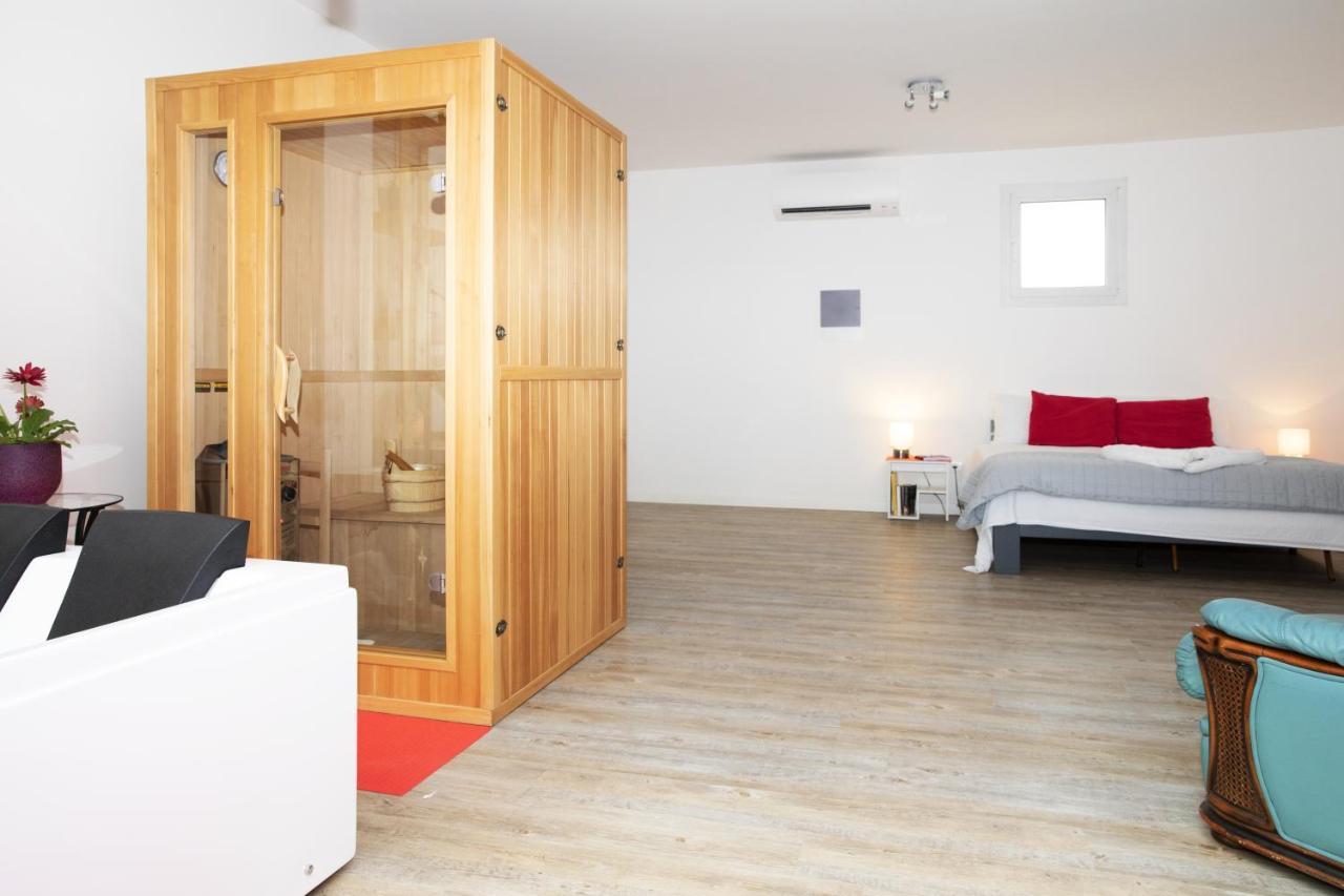 Ragaraja Private Suite & Spa بوردينوني المظهر الخارجي الصورة